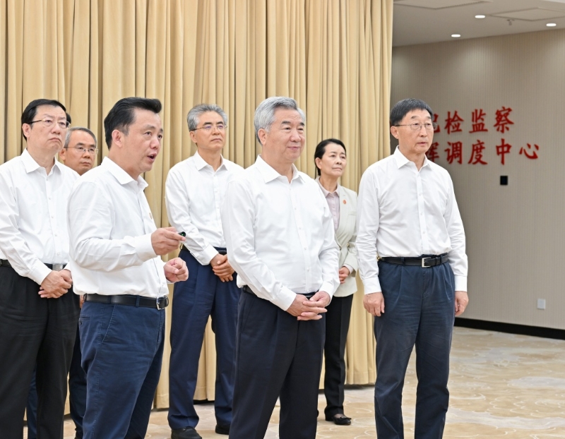日出水了啊快点使劲动态图